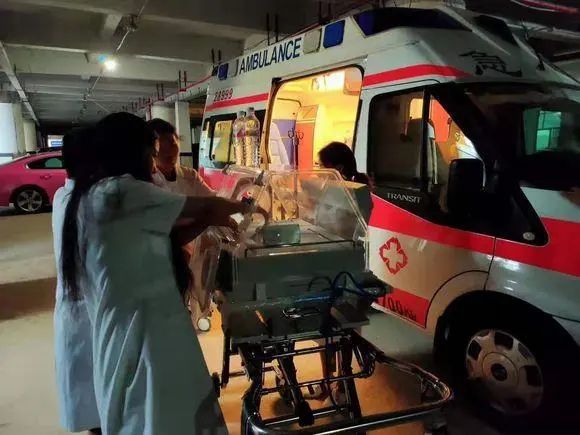 崇左妇婴监护型护送